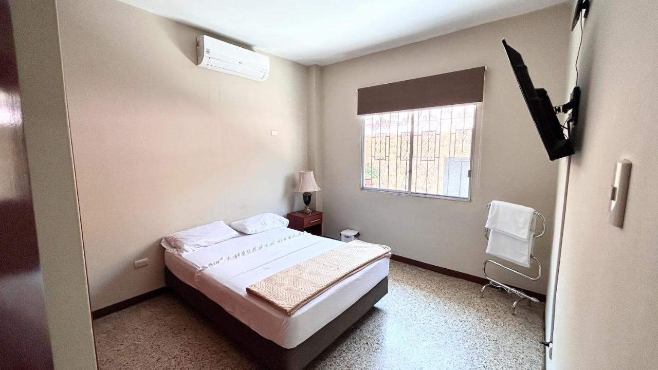Ncg Suite Comegua جواياكيل المظهر الخارجي الصورة